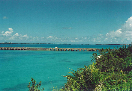 Bermudy, The Causeway