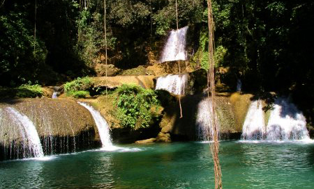 Jamajka, YS falls, kaskádové vodopády
